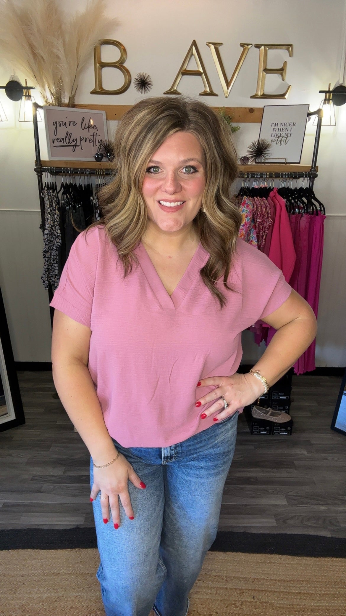 Light Rose V-Neck Hi-Low Short Sleeve Top