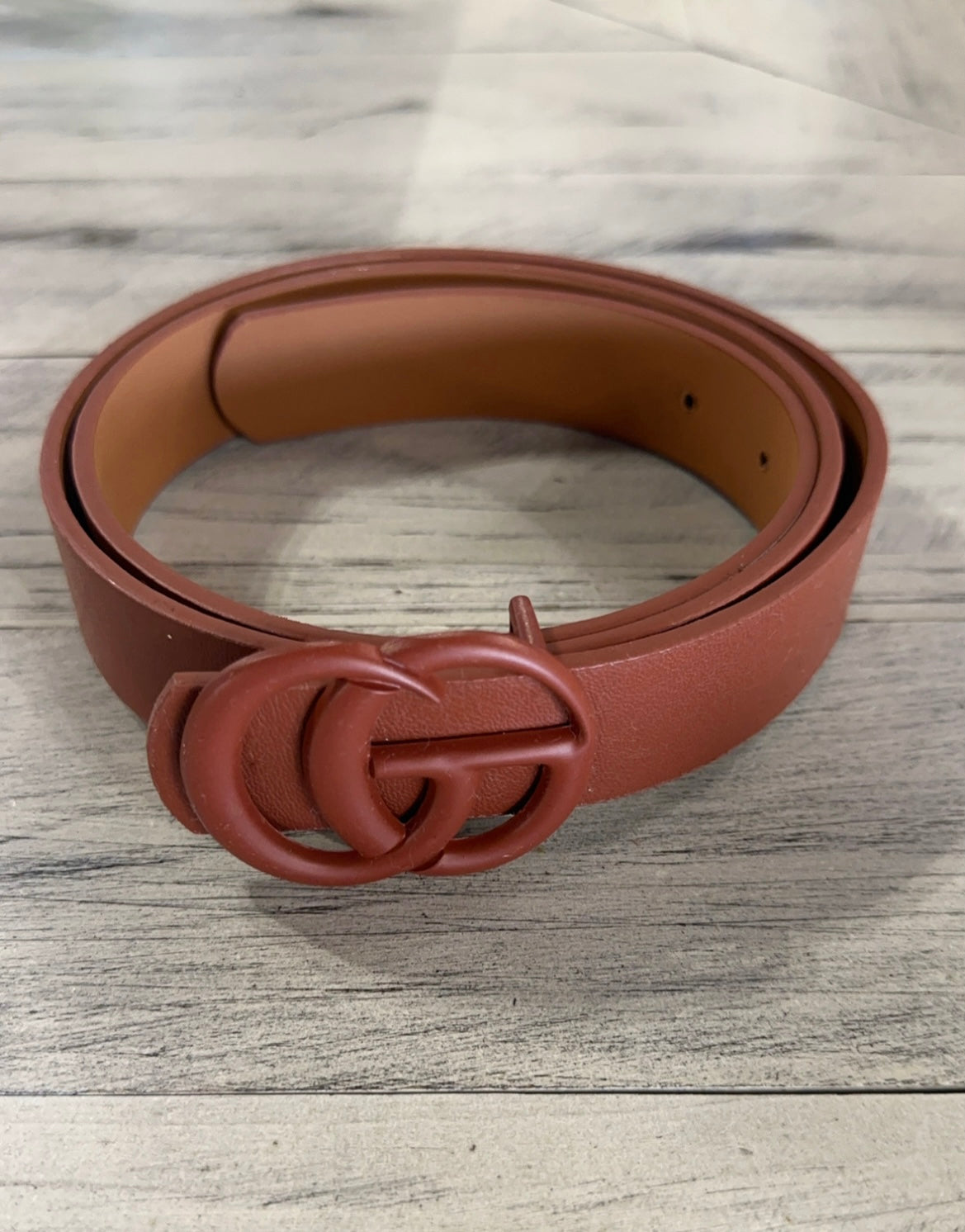 Matte Buckle Leather Belt