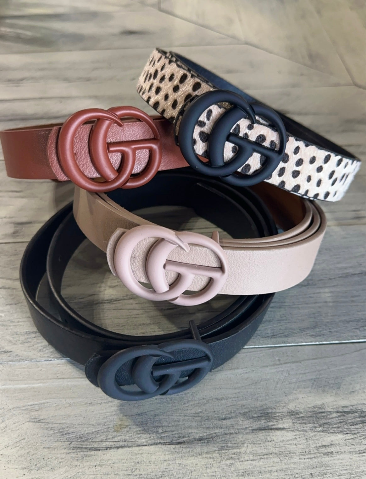Matte Buckle Leather Belt