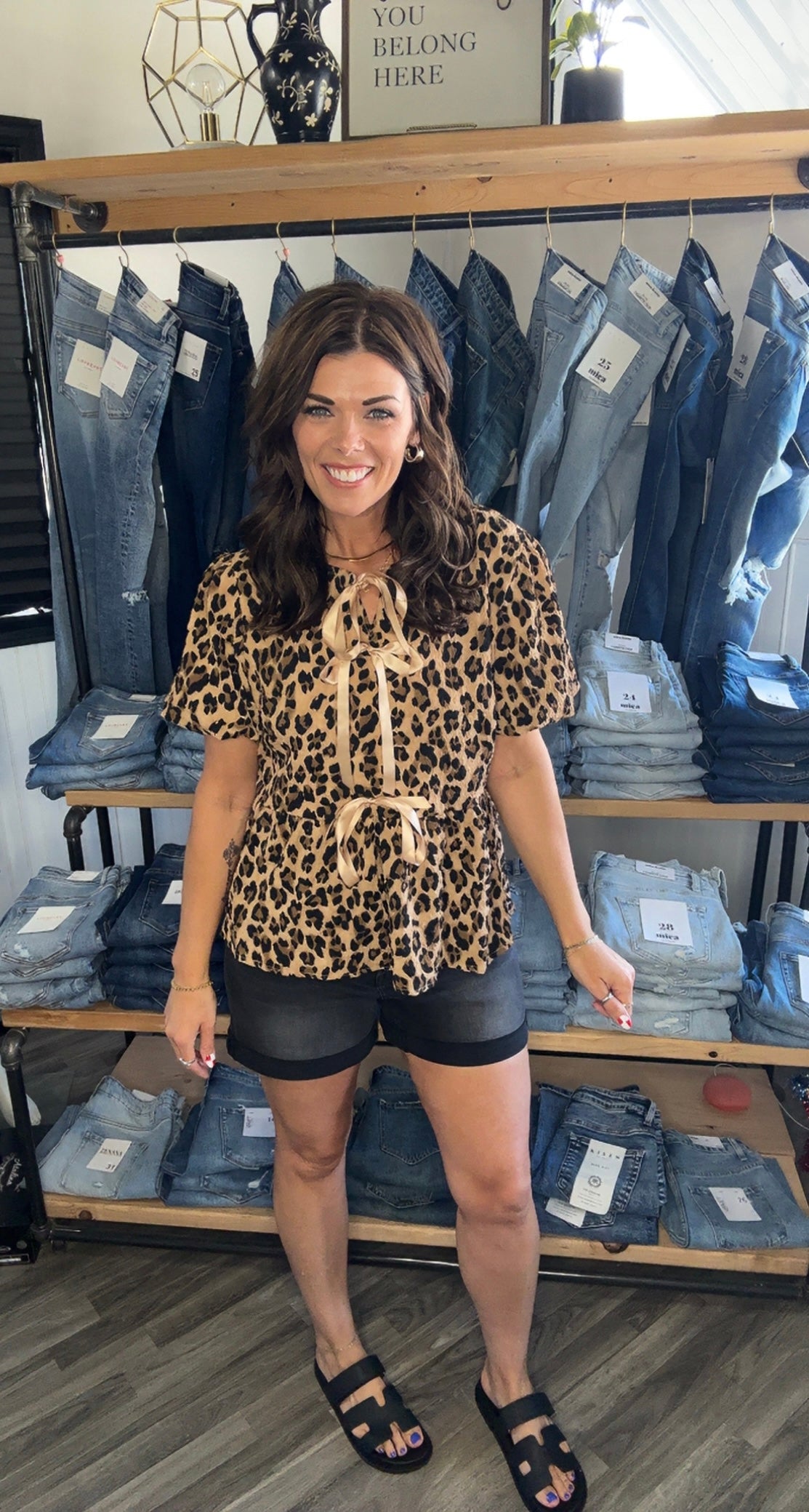 Leopard Print Textured Puff Sleeve Peplum Top