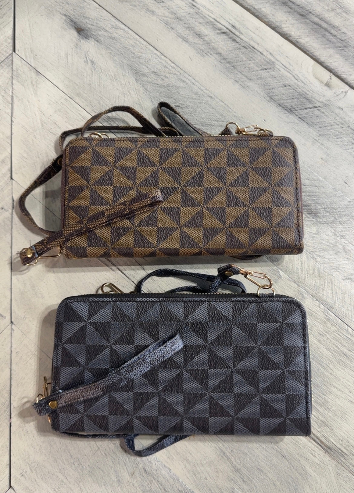 Checkered 2 in 1 Wallet Crossbody Clutch