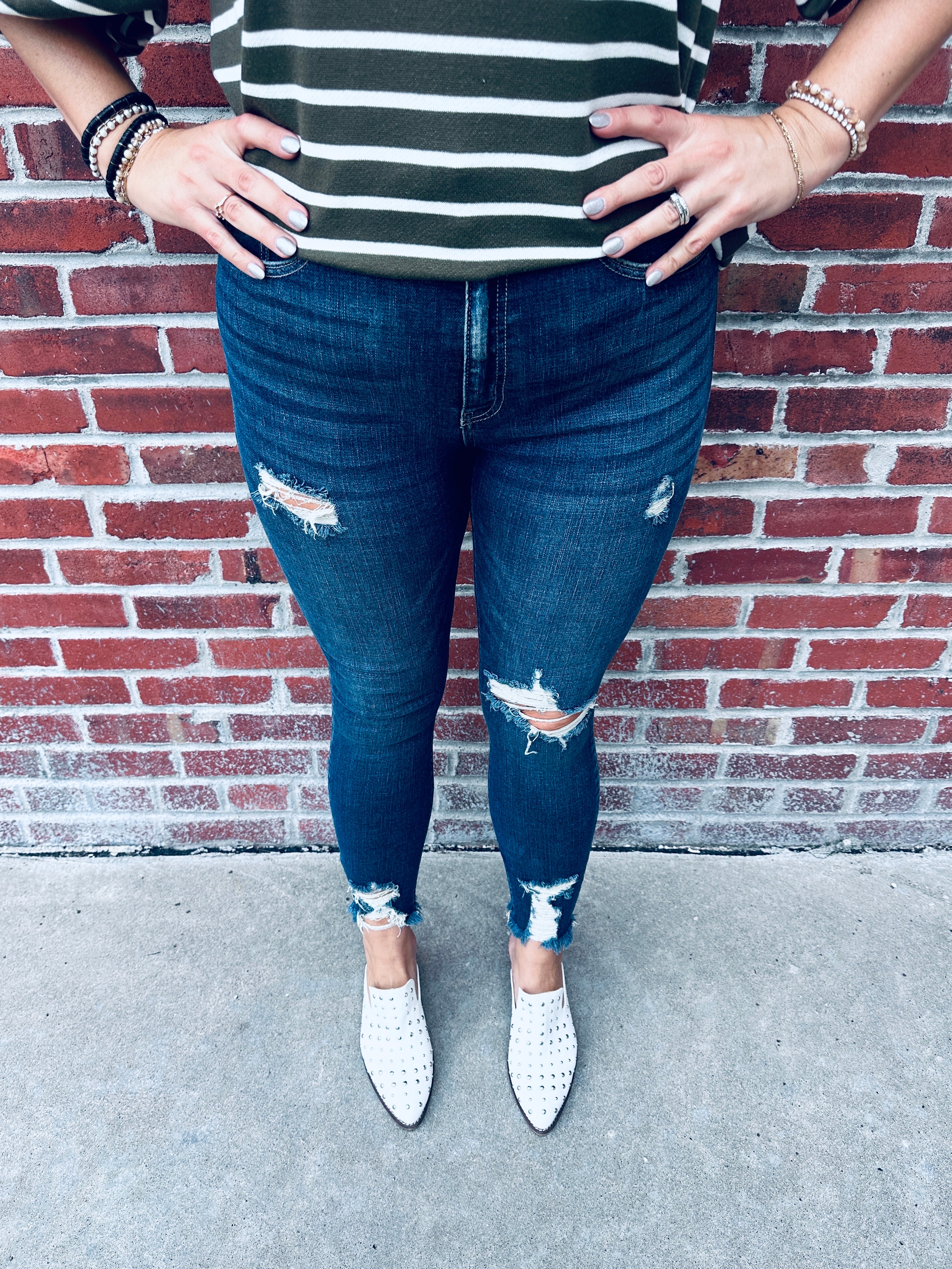 Zenana Distressed Skinny Jeans