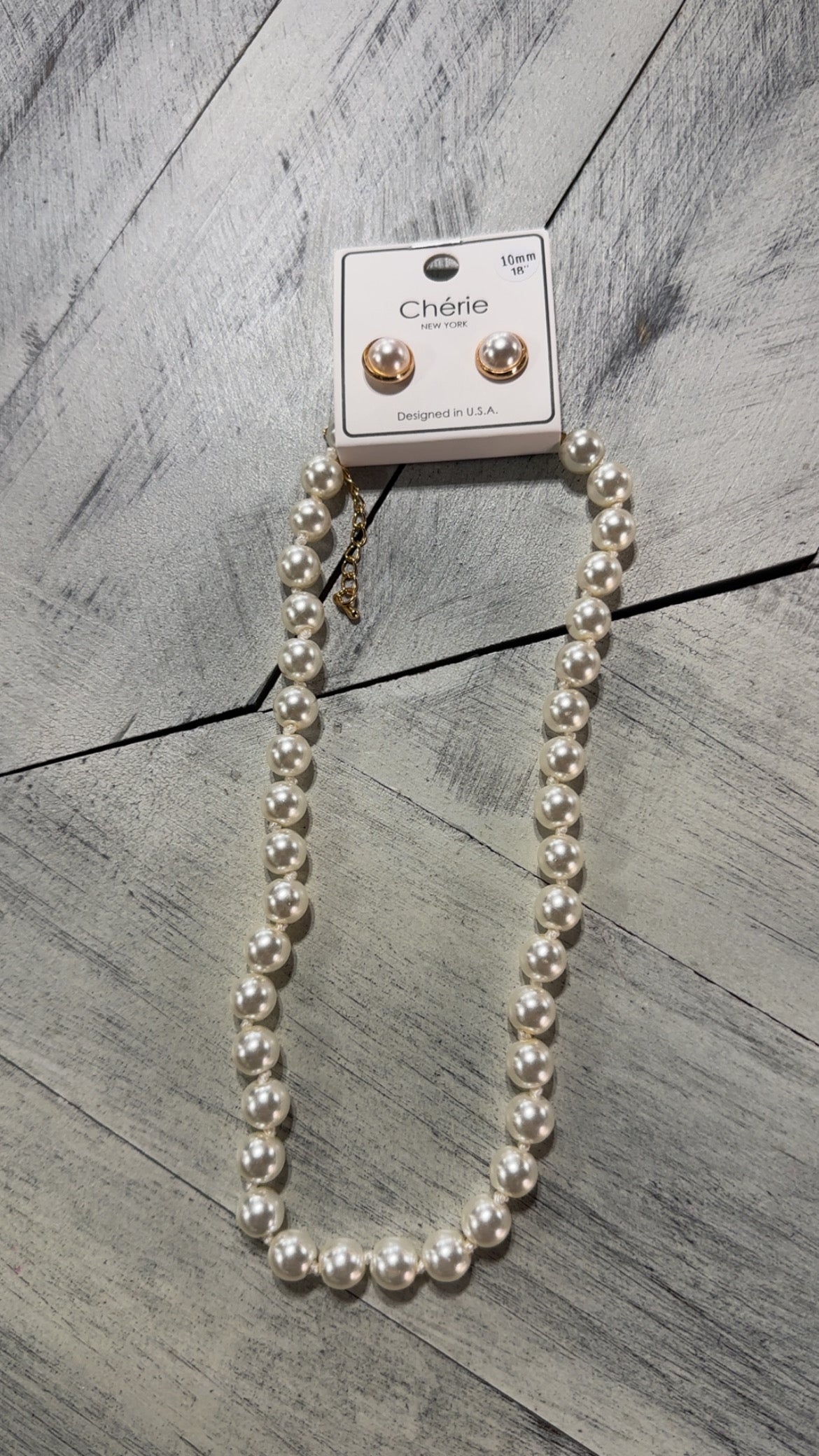 Pearl Necklace & Earring Set