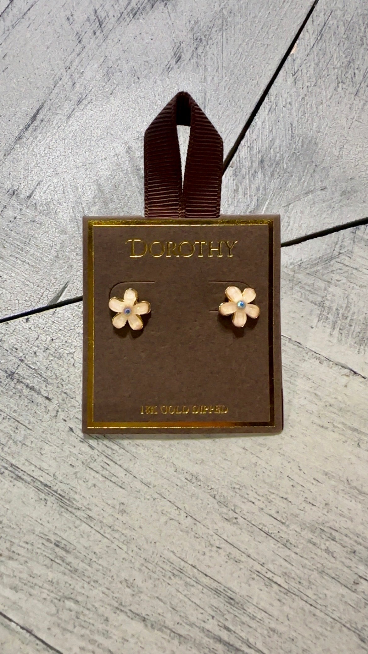 Champagne Flower Stud Earrings