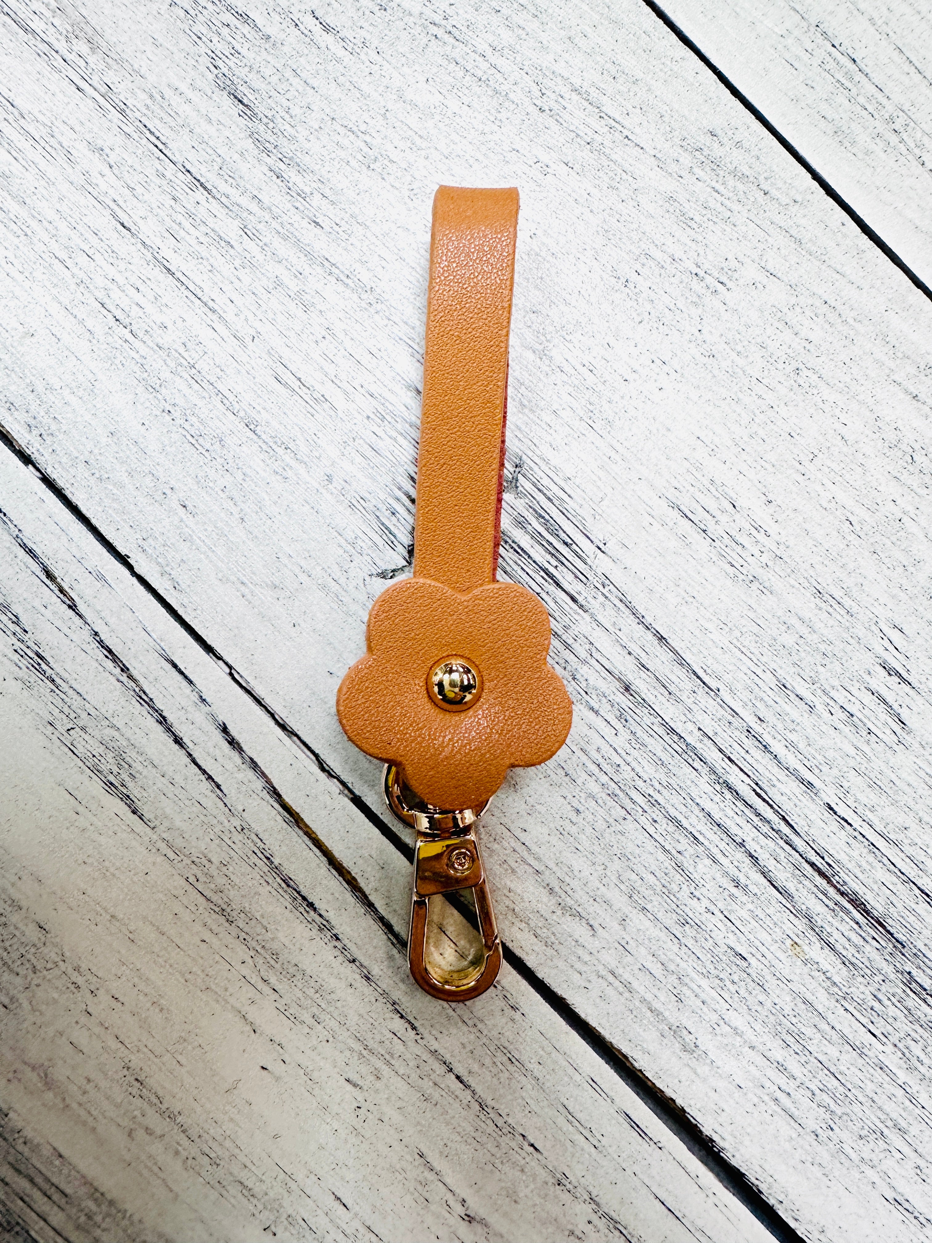 Leather Daisy Key Chain