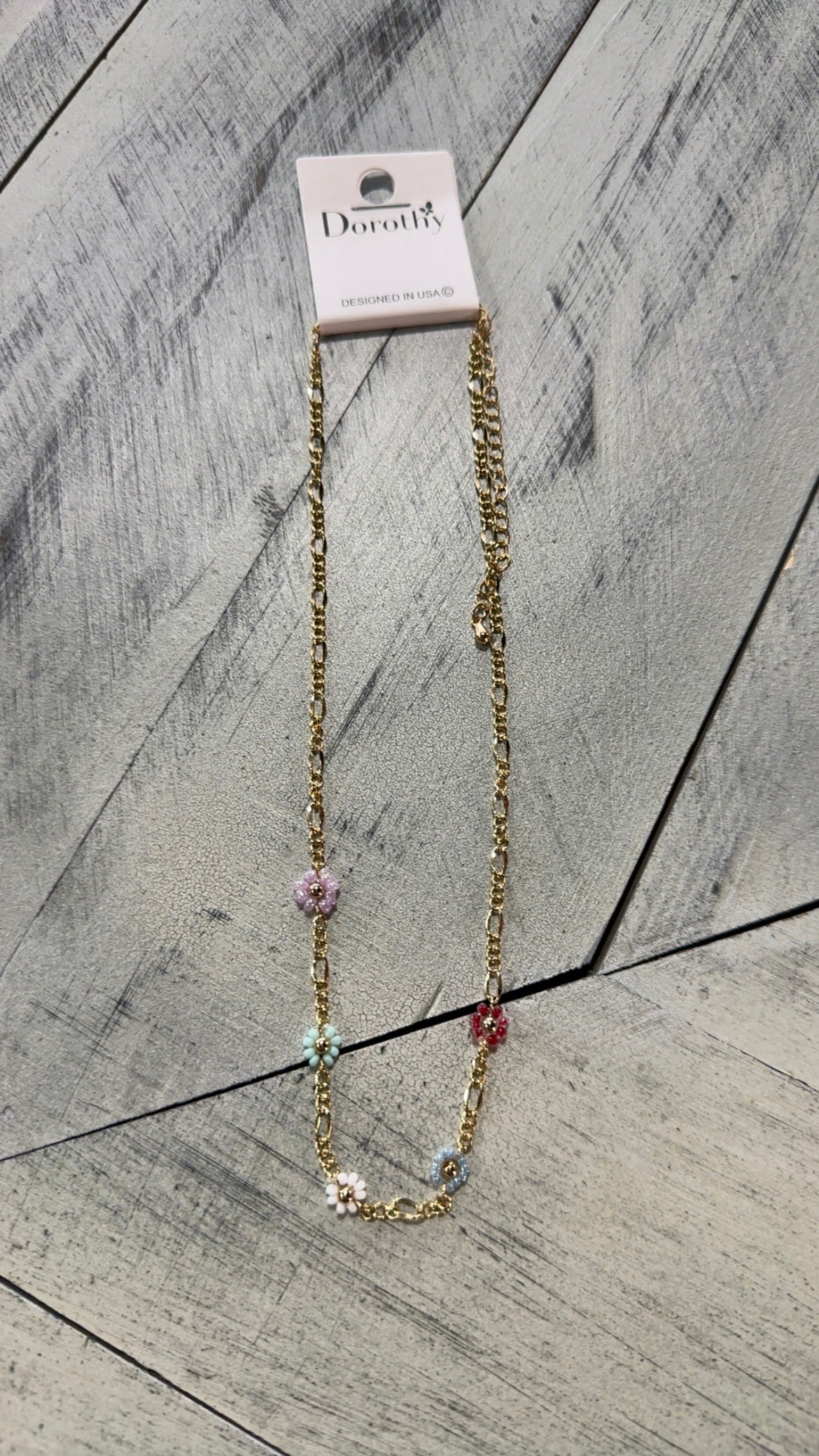 Gold 5 Daisy Chain Necklace