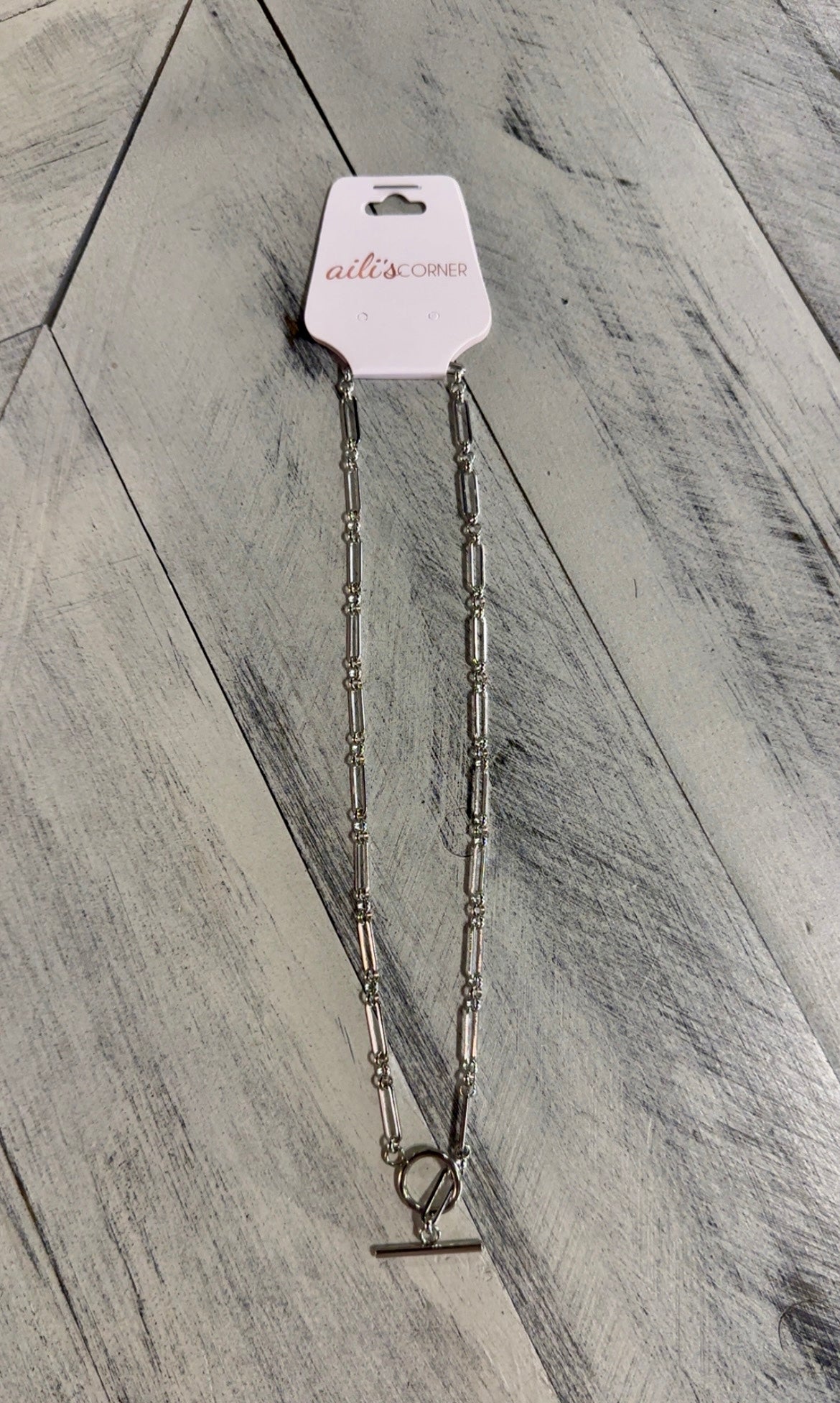 Chain Link Toggle Necklace