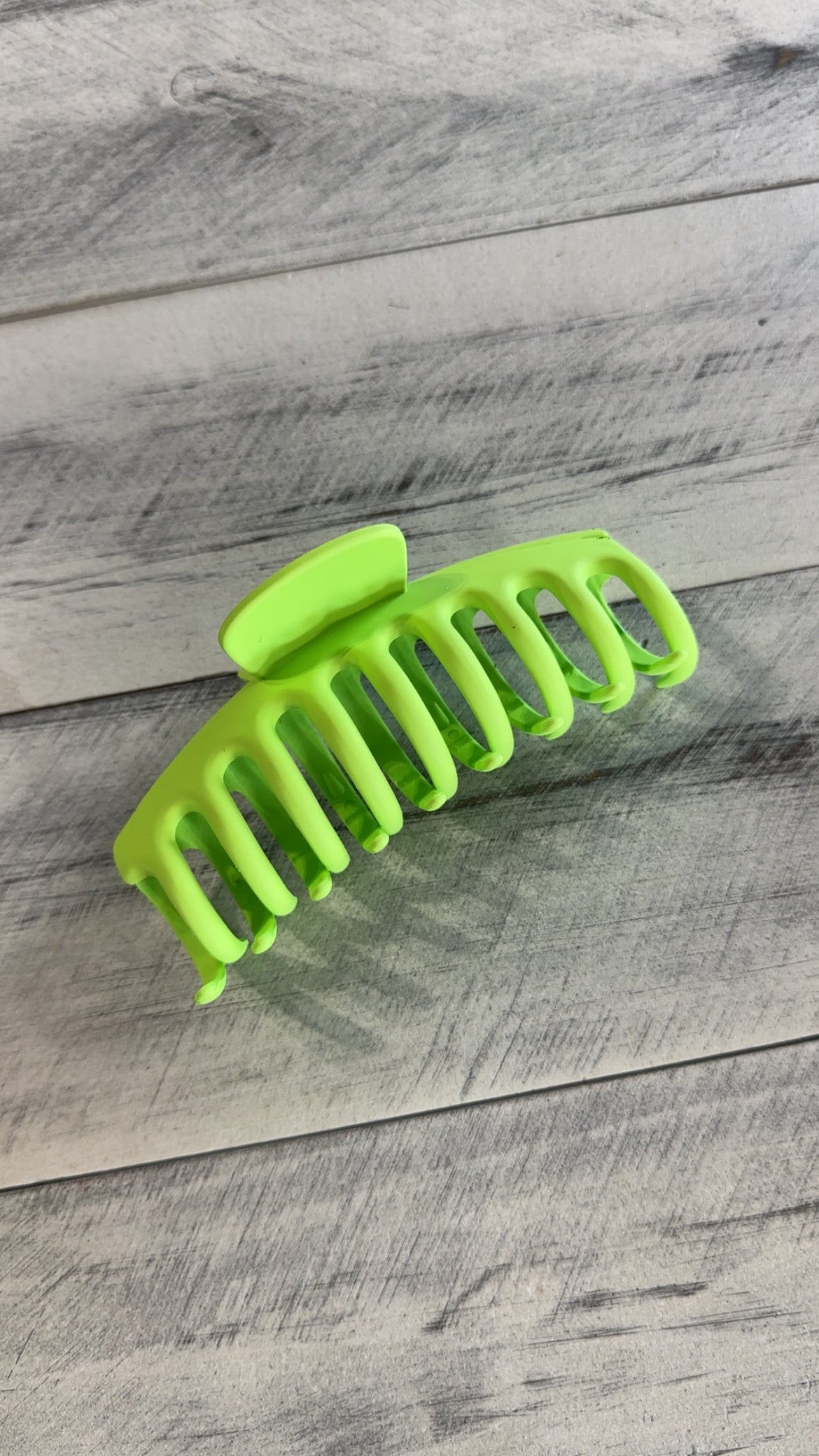 Large Matte Hair Claw Clip